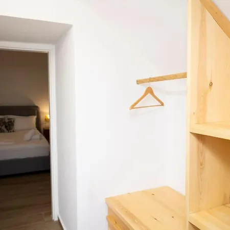 Homeresidence 1 *