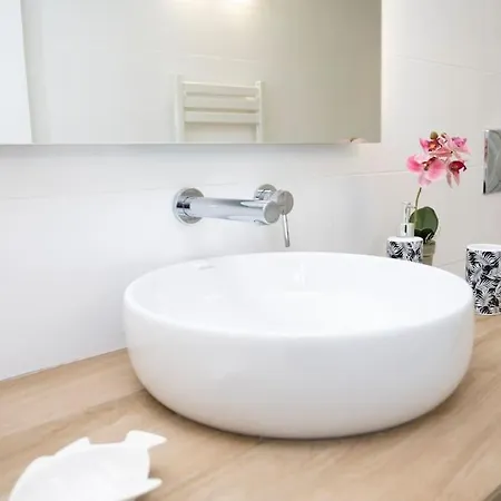 Homeresidence 1 Апартаменты *